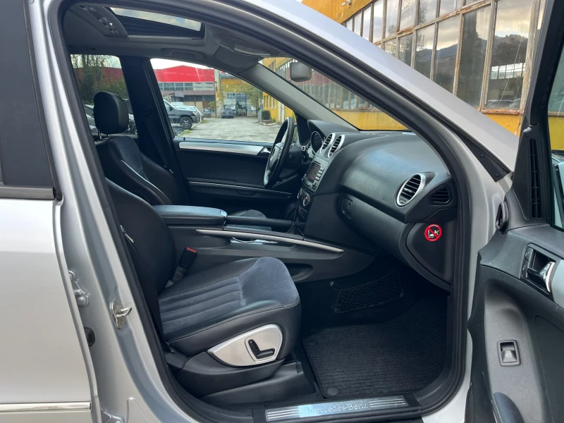 Mercedes-Benz ML 320 ТОП* ИТАЛИЯ, снимка 12 - Автомобили и джипове - 52367877