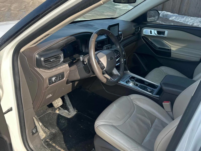 Ford Explorer PLATINUM * ДИСТРОНИК* ОБДУХВАНЕ* 360 КАМЕРА* , снимка 7 - Автомобили и джипове - 53562058