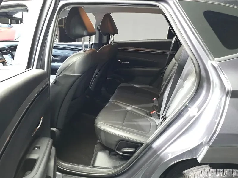 Hyundai Tucson NX4 2.0 Diesel 2WD Modern   2021, снимка 10 - Автомобили и джипове - 55132291