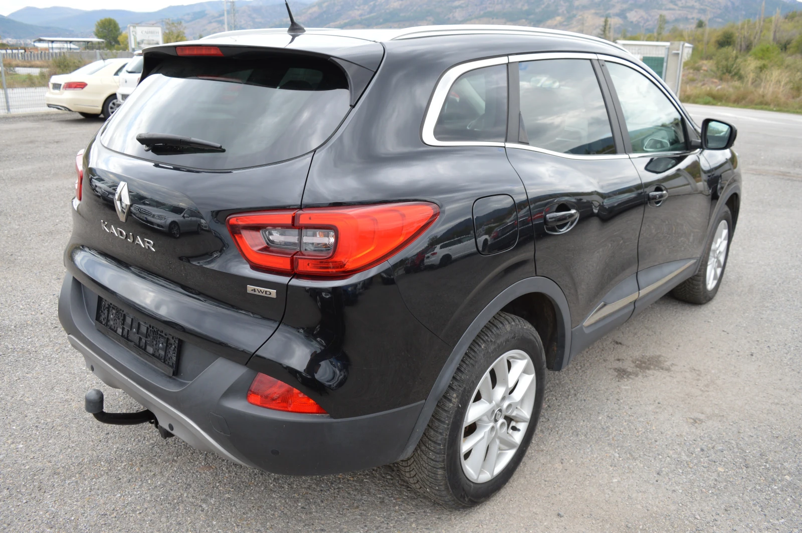 Renault Kadjar 1.6dci-4x4-FULL EKSTRI - изображение 5