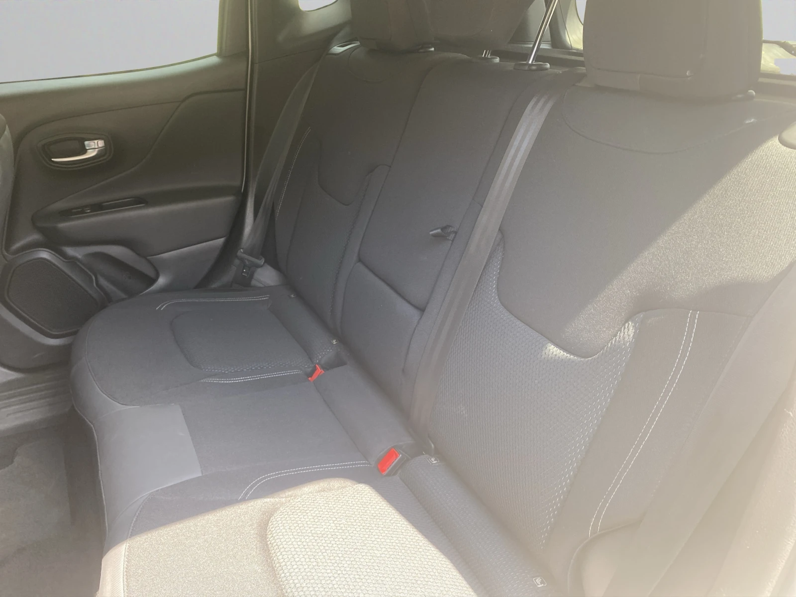 Jeep Renegade 1.3l T-GDI I4 Limited Front DCT - изображение 10