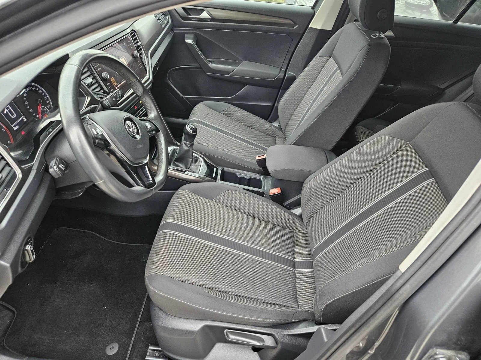 VW T-Roc 1.6TDI EURO6 | Mobile.bg   11