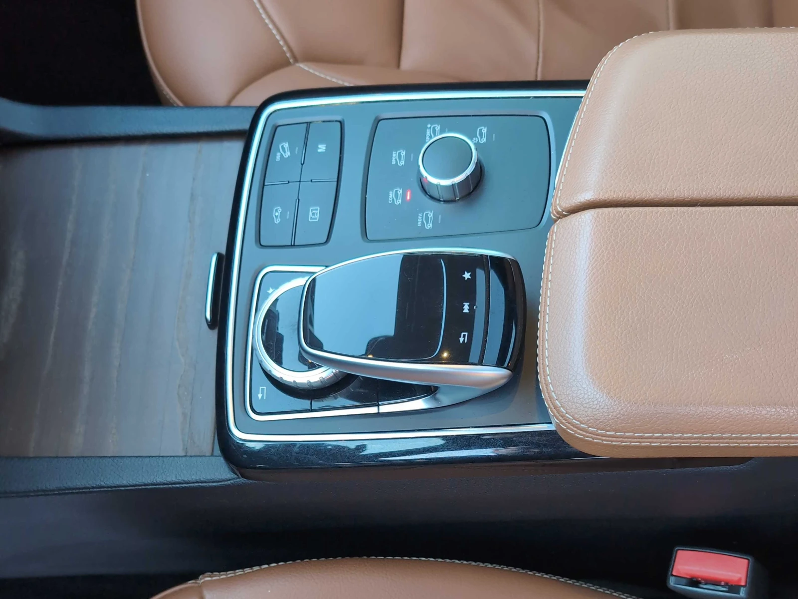 Mercedes-Benz GLE 43 AMG * * CARFAX* *  - изображение 10