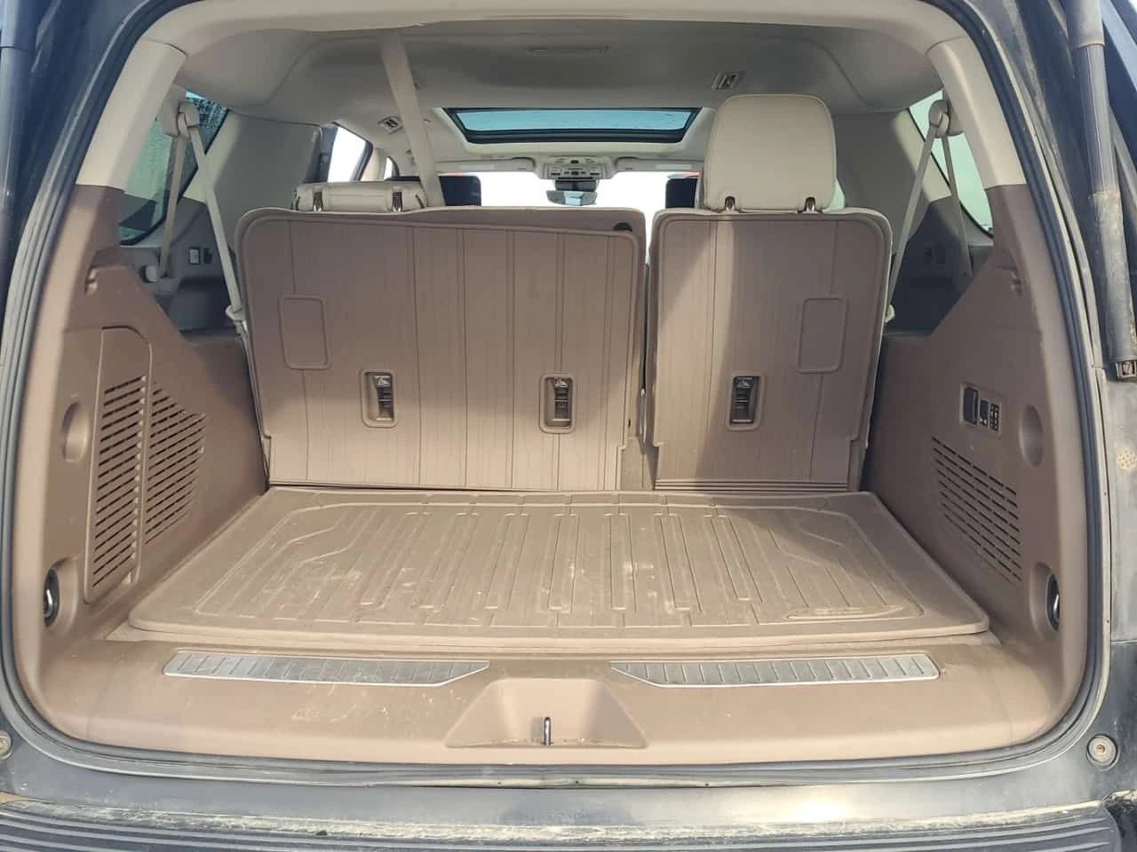 Gmc Yukon * DENALI * Високо ниво на оборудване * CARFAX * , снимка 16 - Автомобили и джипове - 53949736