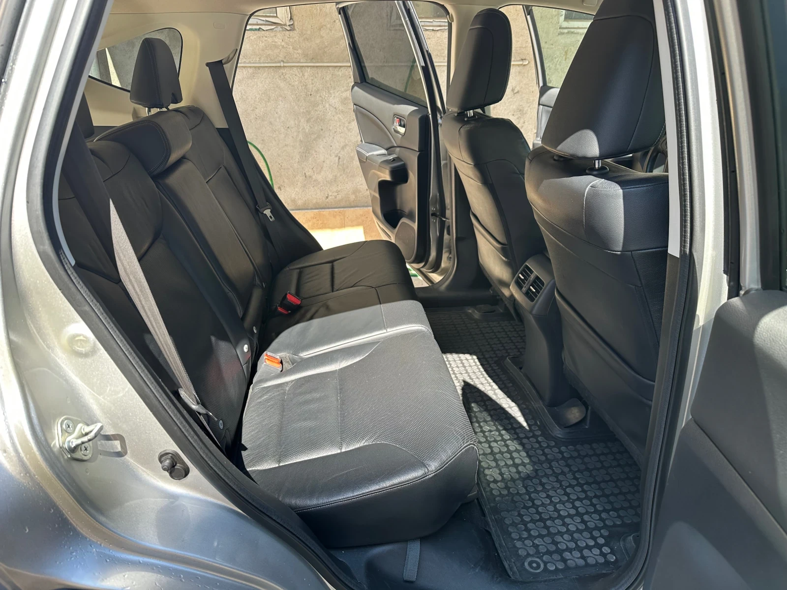 Honda Cr-v 2.0 i-VTEC (155 Hp) AWD Automatic, снимка 13 - Автомобили и джипове - 54098610