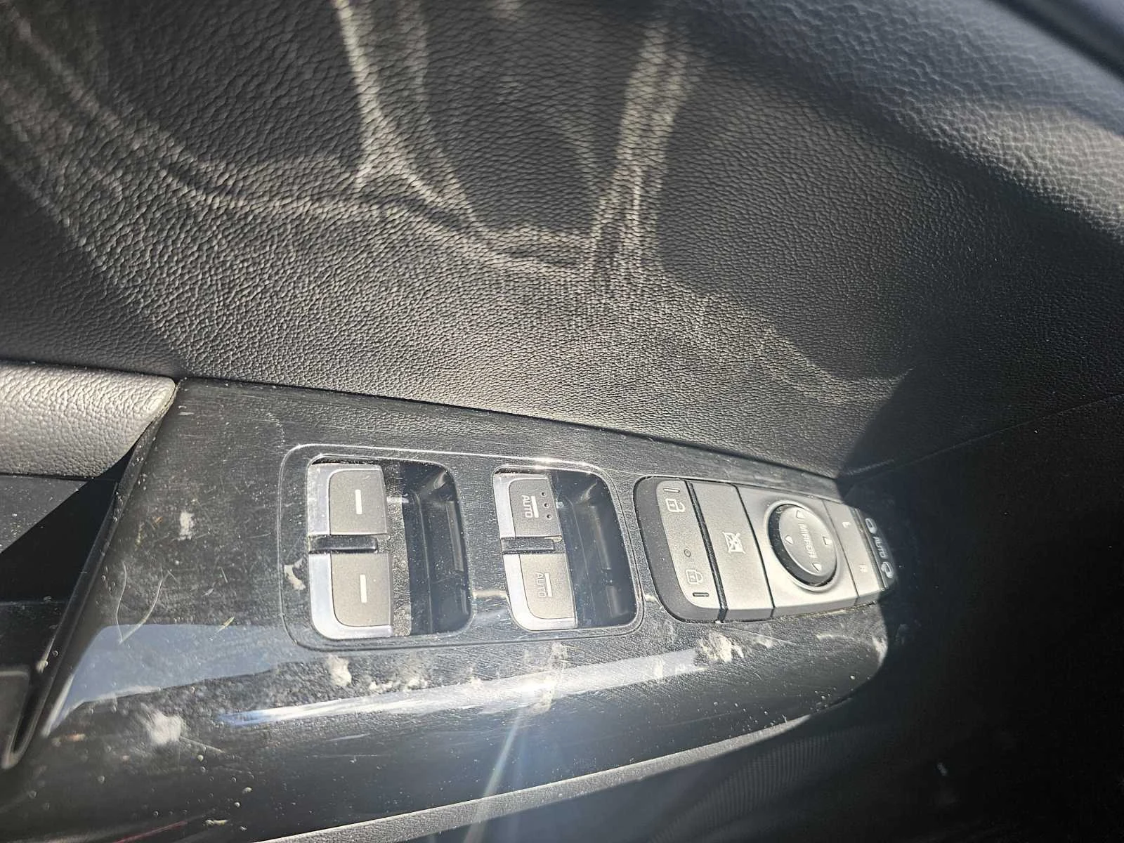 Kia Sportage 2.0 Hybrid 185 hp EDC, снимка 12 - Автомобили и джипове - 54302112