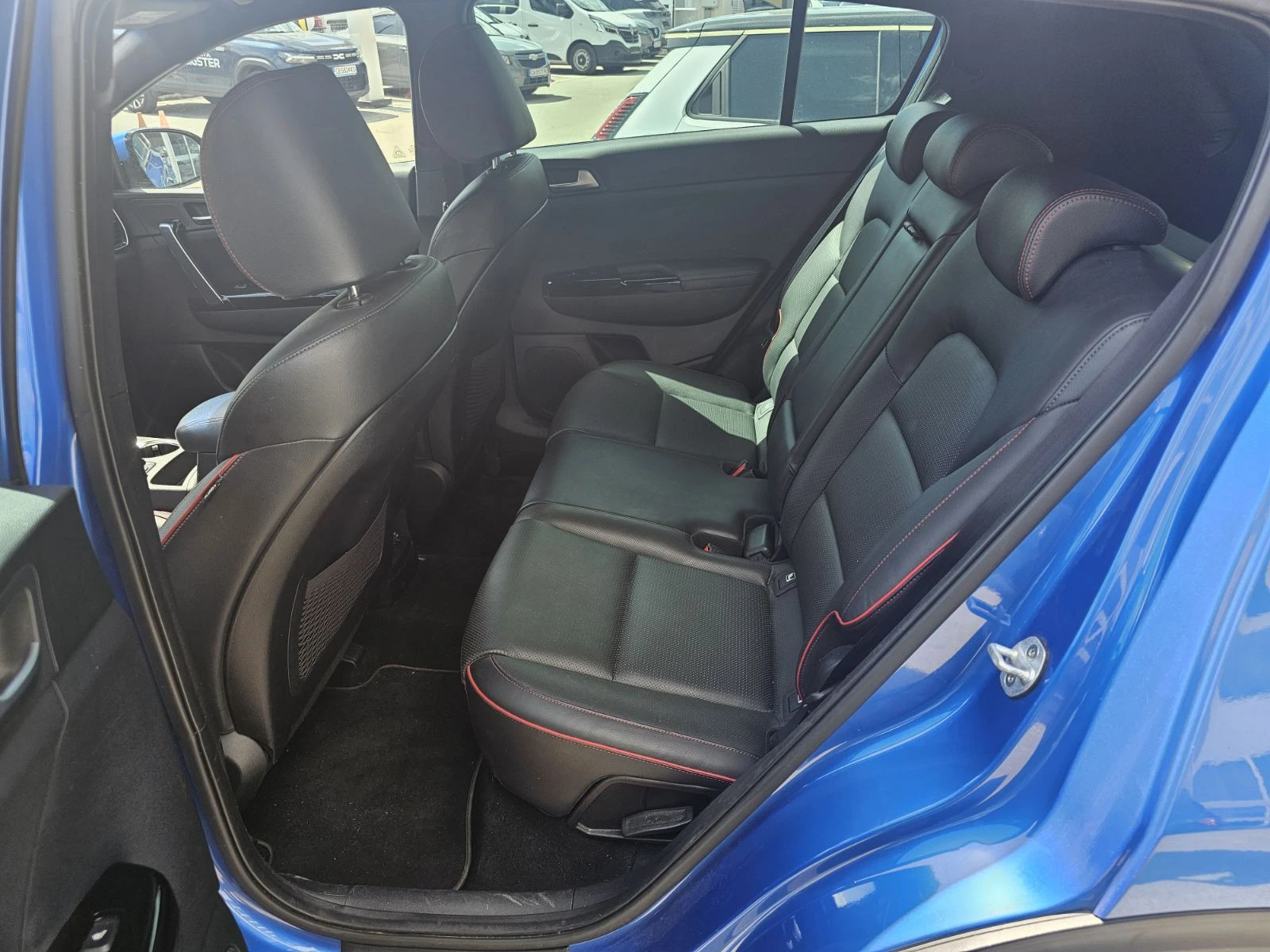 Kia Sportage 2.0 Hybrid 185 hp EDC, снимка 17 - Автомобили и джипове - 54302112