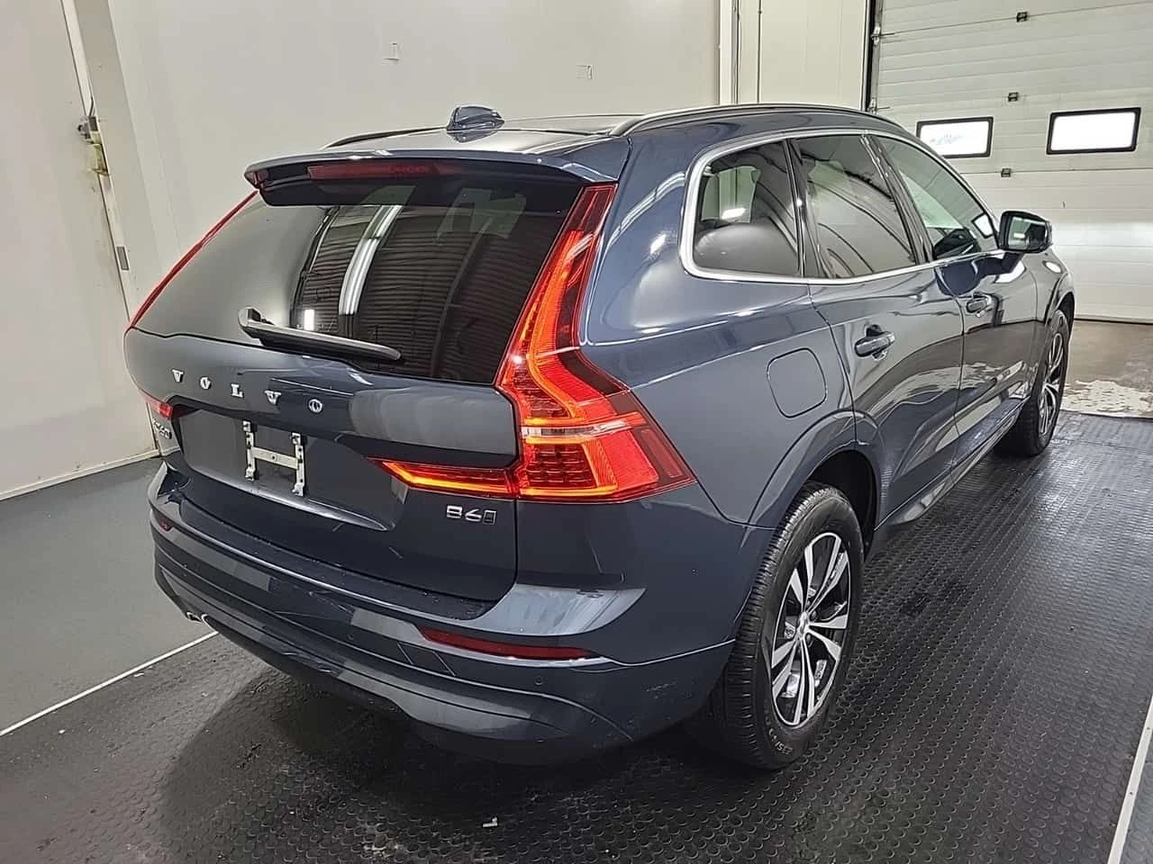 Volvo XC60 CORE| ДВА КЛЮЧА| ПОДГРЕВИ| ПАНОРАМА| CARFAX, снимка 3 - Автомобили и джипове - 54793376