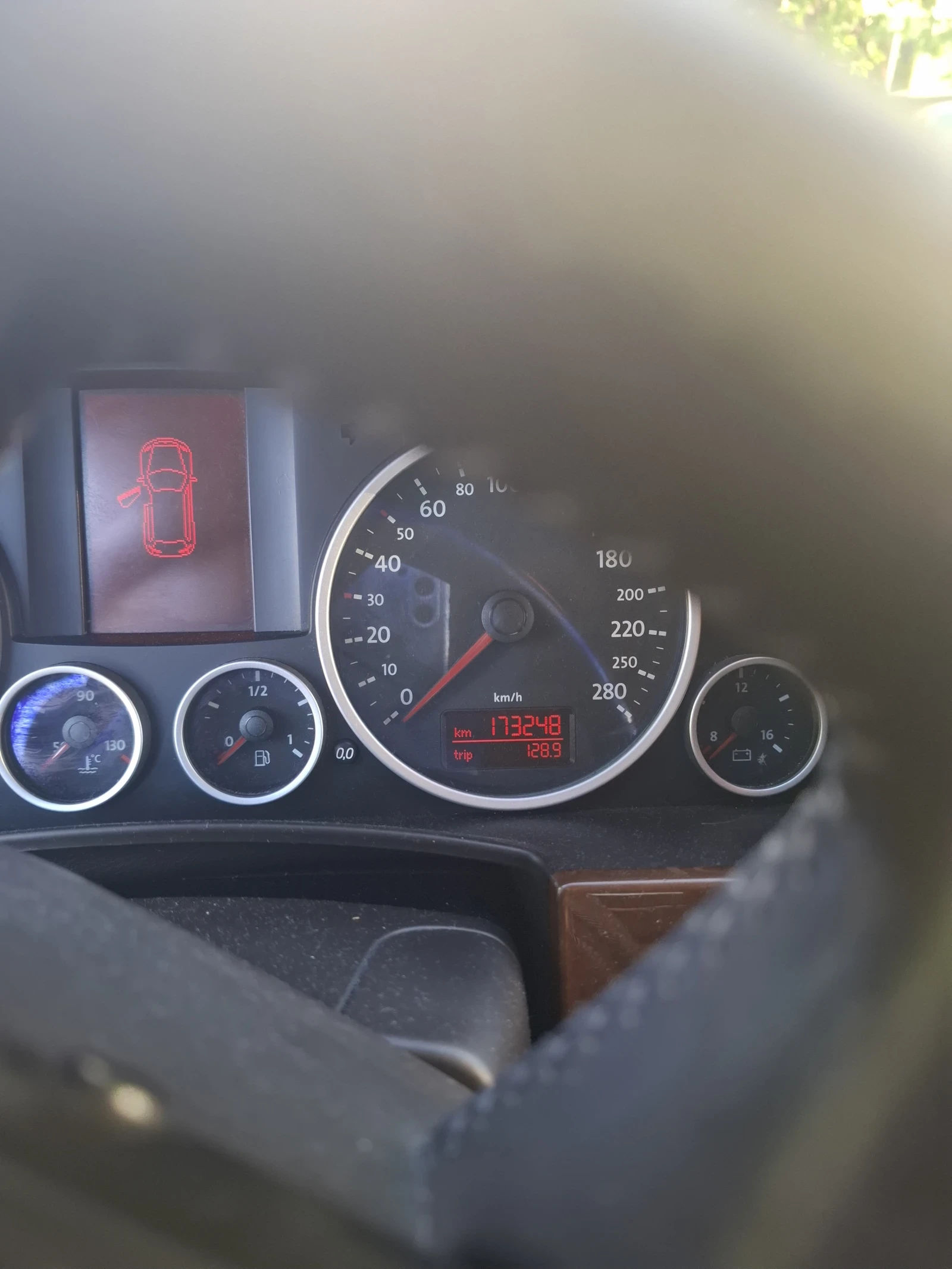 VW Touareg, снимка 6 - Автомобили и джипове - 54961114