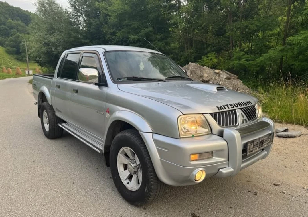 Mitsubishi L200, снимка 2 - Автомобили и джипове - 55137556
