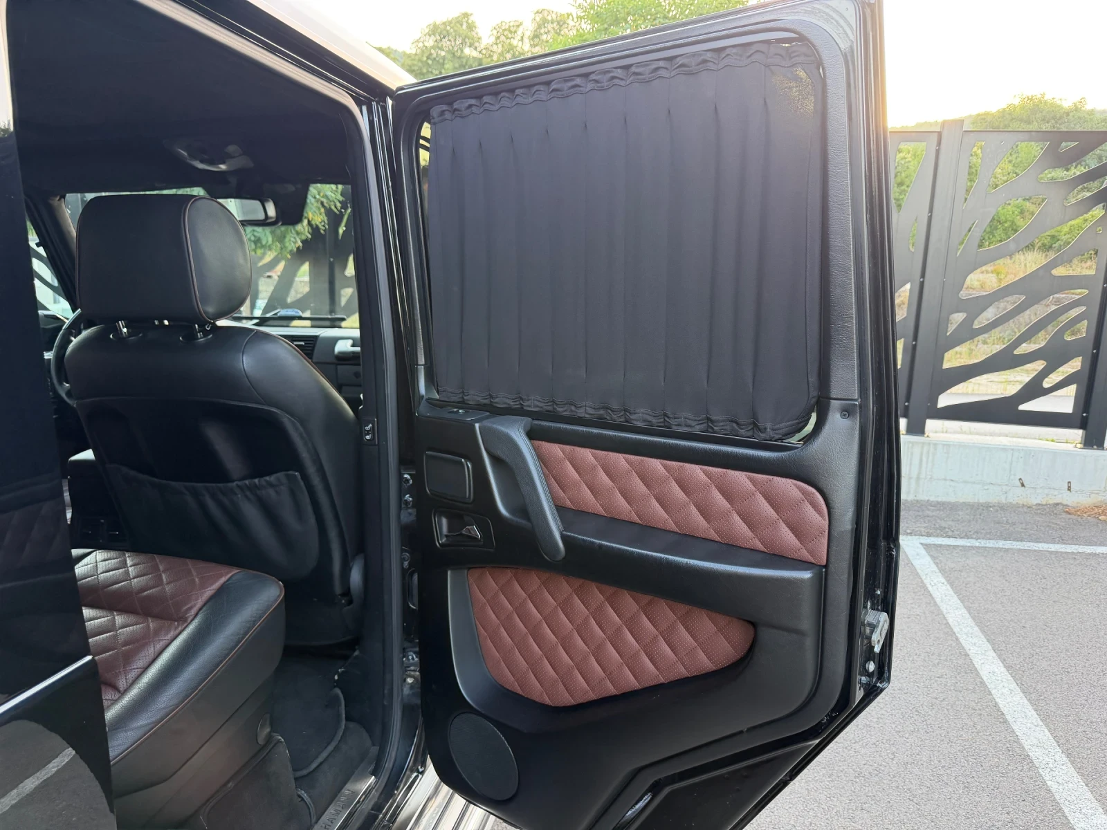 Mercedes-Benz G 55 AMG 2022/Designo/507кс , снимка 11 - Автомобили и джипове - 55873360