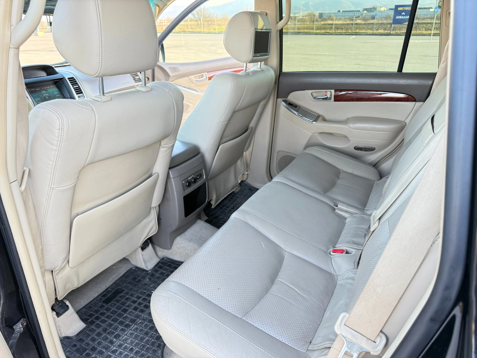Toyota Land cruiser, снимка 9 - Автомобили и джипове - 56317350