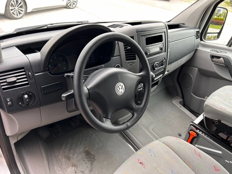 VW Crafter 2.5TDI 5-местен Клима , снимка 12 - Бусове и автобуси - 40724769