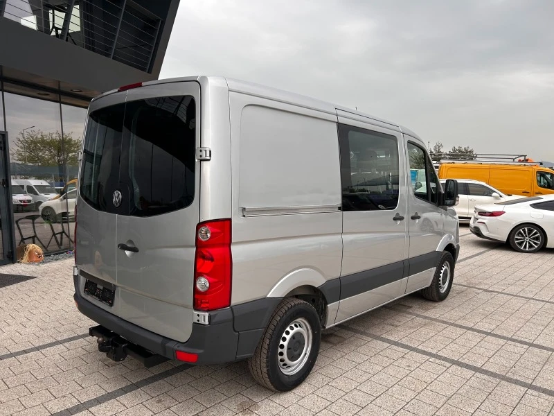 VW Crafter 2.5TDI 5-местен Клима , снимка 5 - Бусове и автобуси - 40724769