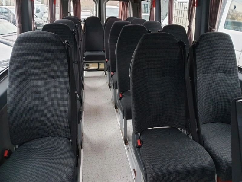Mercedes-Benz Sprinter 313 - 17 места - двоен климатик, снимка 9 - Бусове и автобуси - 52581429