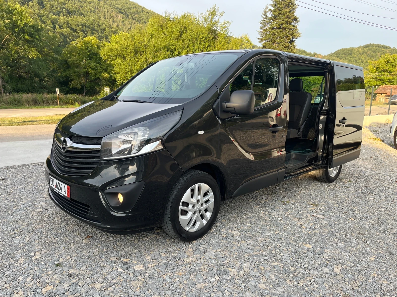 Opel Vivaro 1.6* BI-TURBO* 8Места* КЛИМА* ГЕРМАНИЯ * , снимка 1