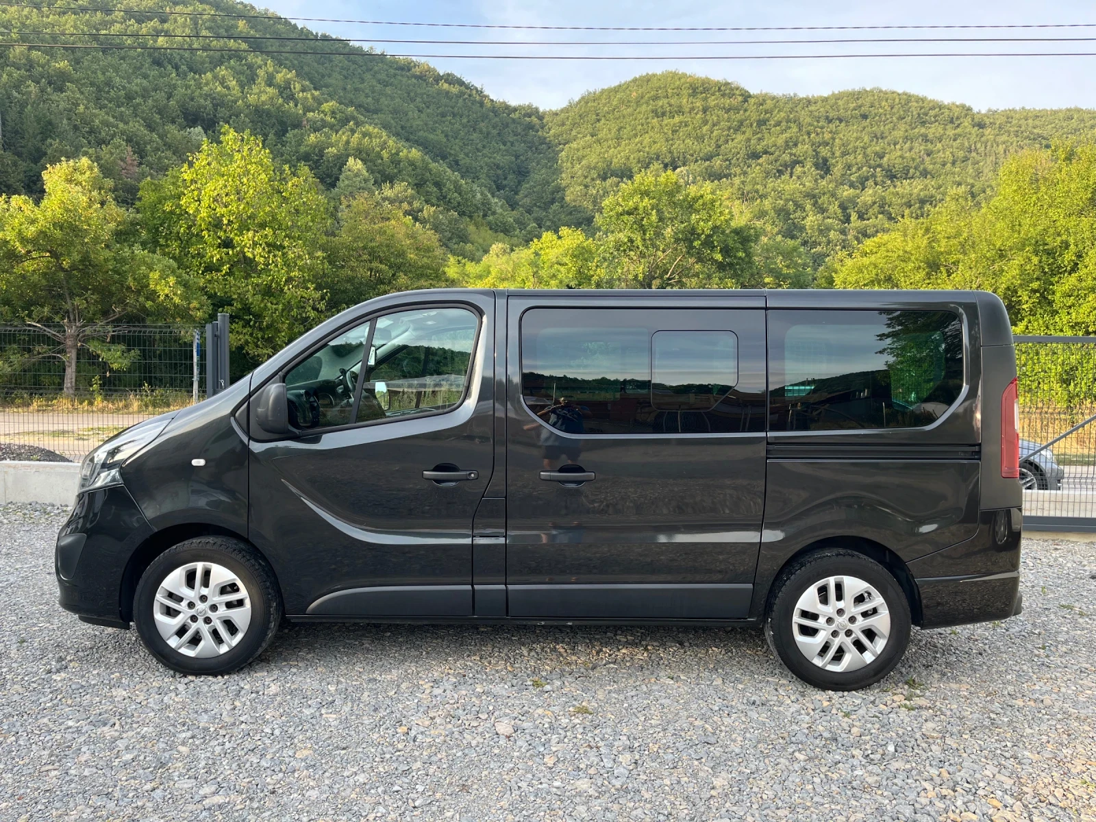 Opel Vivaro 1.6* BI-TURBO* 8Места* КЛИМА* ГЕРМАНИЯ *  - изображение 2