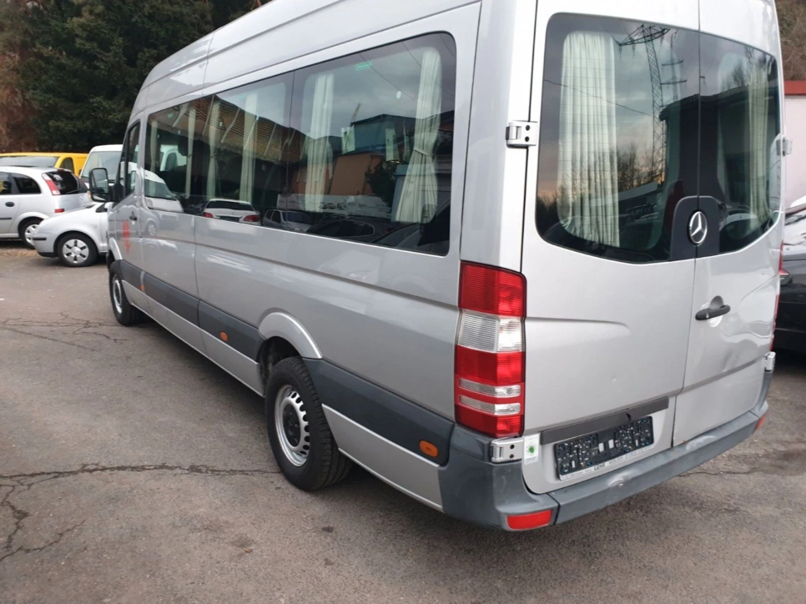 Mercedes-Benz Sprinter 313 -4000 кг. С двоен климатик - изображение 4