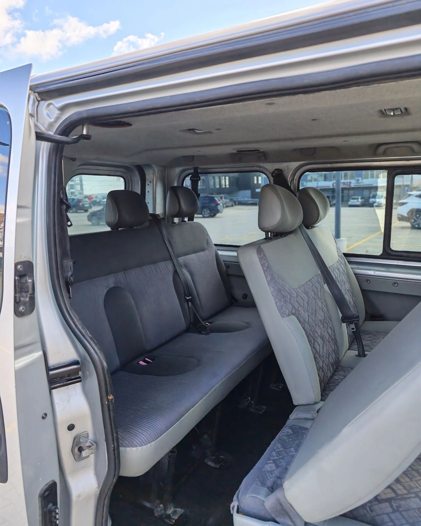 Opel Vivaro 8 места, снимка 12 - Бусове и автобуси - 53733414