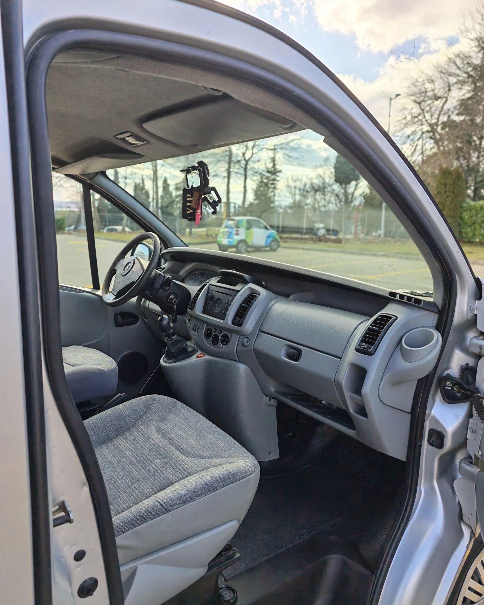 Opel Vivaro 8 места, снимка 11 - Бусове и автобуси - 53733414