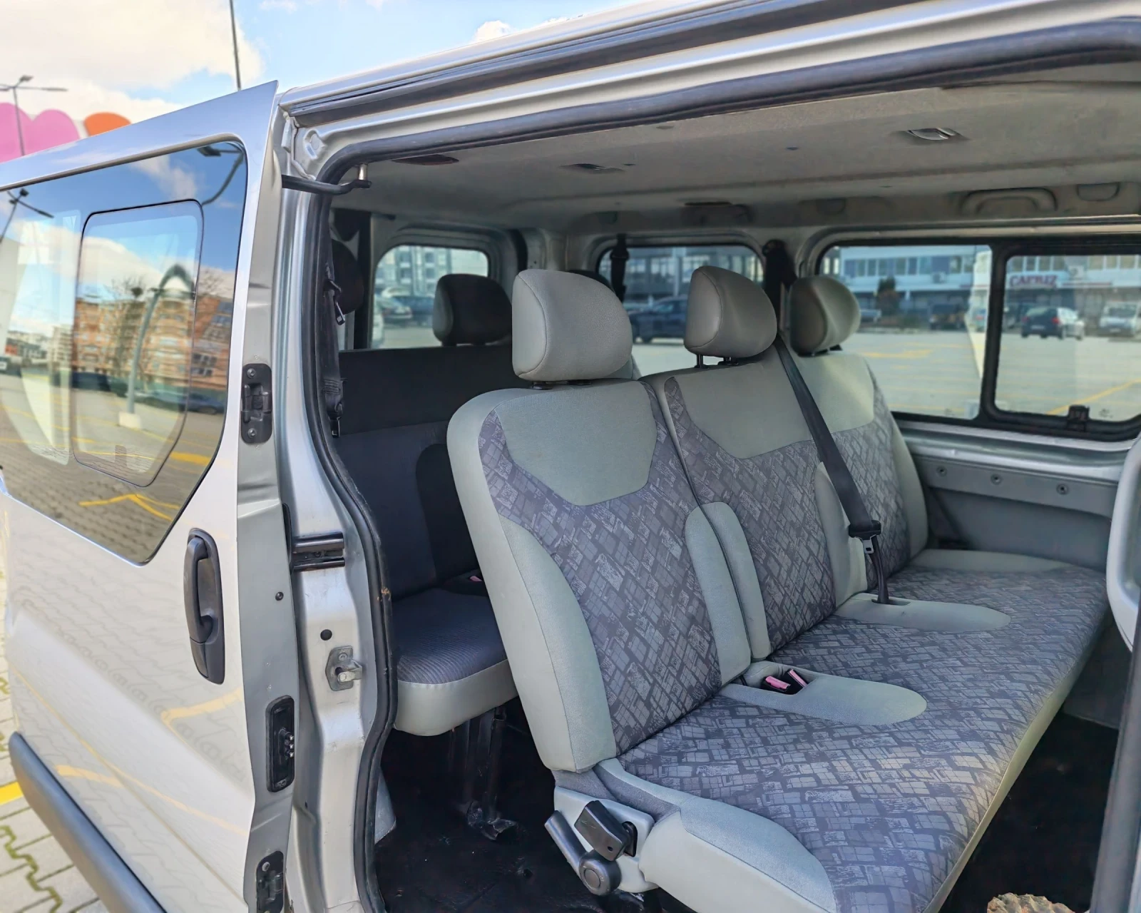 Opel Vivaro 8 места - изображение 9