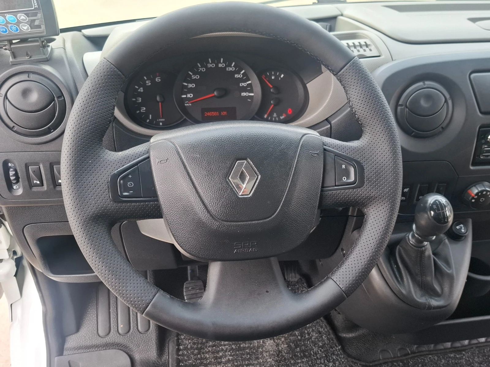 Renault Master 2.3CDTI/Euro5B/220V, снимка 5 - Бусове и автобуси - 54758372