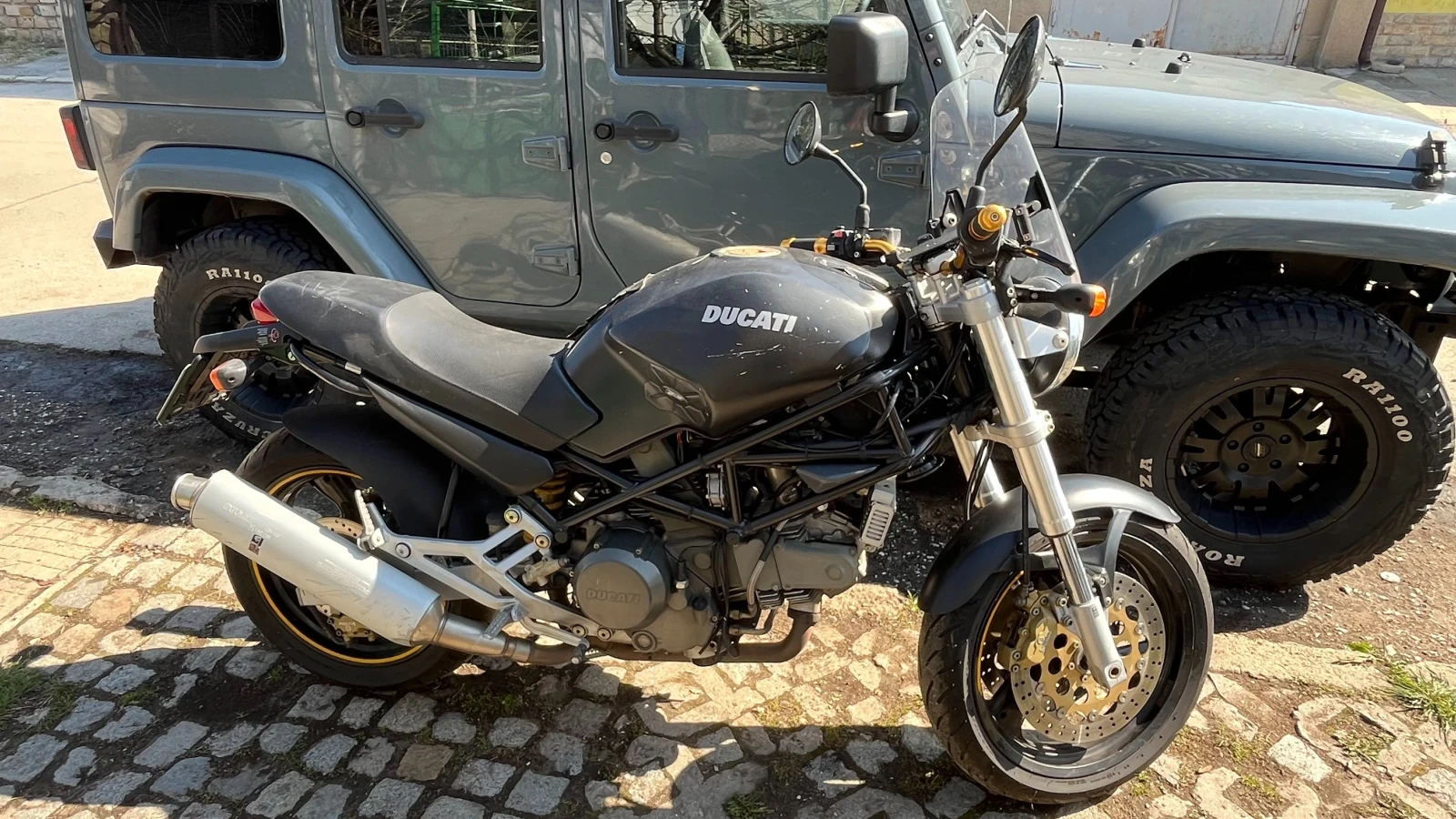 Ducati Monster 750 - изображение 2
