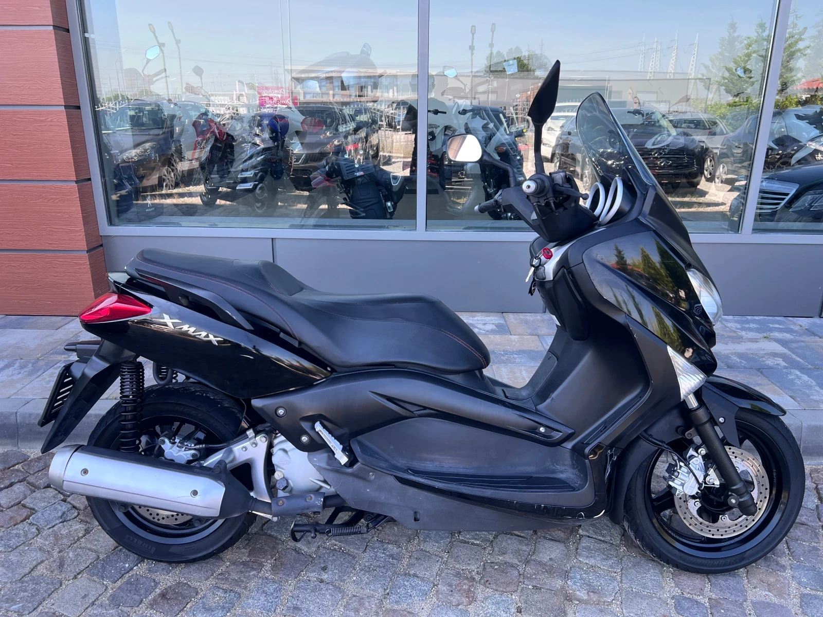 Yamaha X-max 250