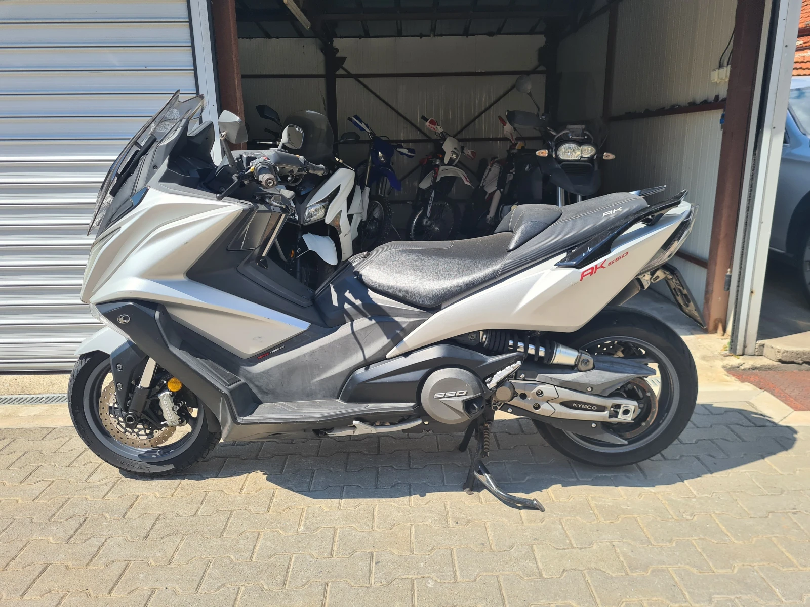 Kymco AK 550 ABS/TCS, снимка 5 - Мотоциклети и мототехника - 55943118