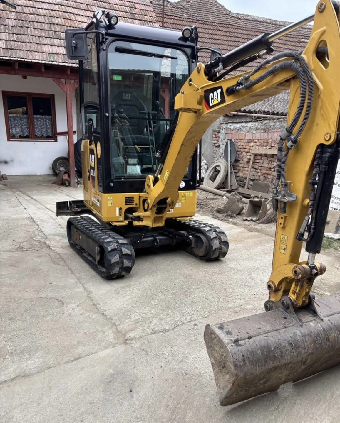 Багер Cat 301.6, снимка 8 - Индустриална техника - 56171093