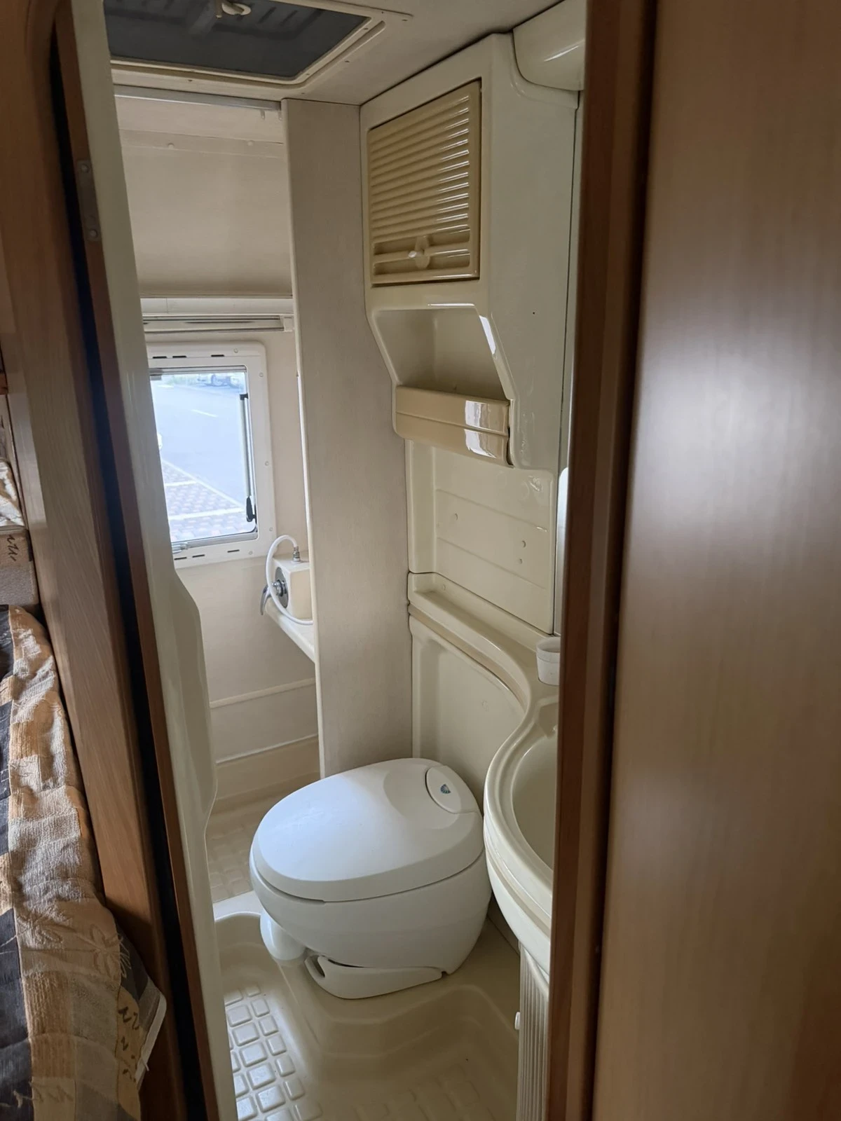 ������ Laika EcoVip 1.1 Fiat Ducato 2.8 JTD | Mobile.bg � ����������� 12