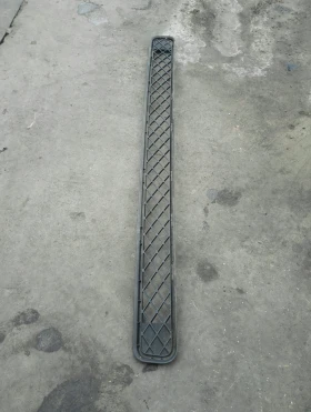 Решетка предна броня долна Тойота Рав4 D-cat