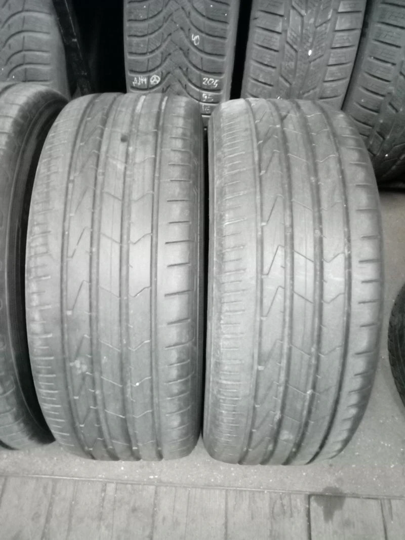 Гуми Зимни 205/55R16, снимка 5 - Гуми и джанти - 31091463