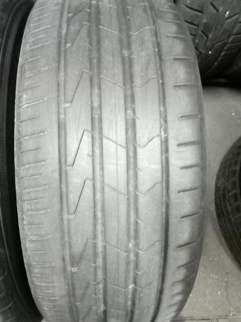 Гуми Зимни 205/55R16, снимка 7 - Гуми и джанти - 31091463