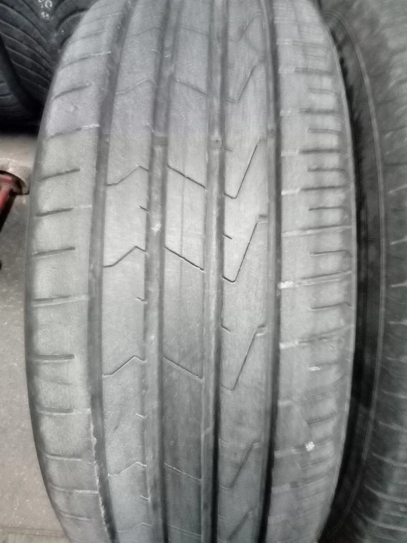 Гуми Зимни 205/55R16, снимка 3 - Гуми и джанти - 31091463