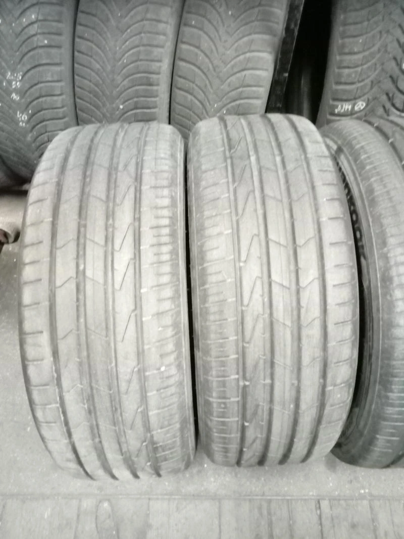 Гуми Зимни 205/55R16, снимка 2 - Гуми и джанти - 31091463