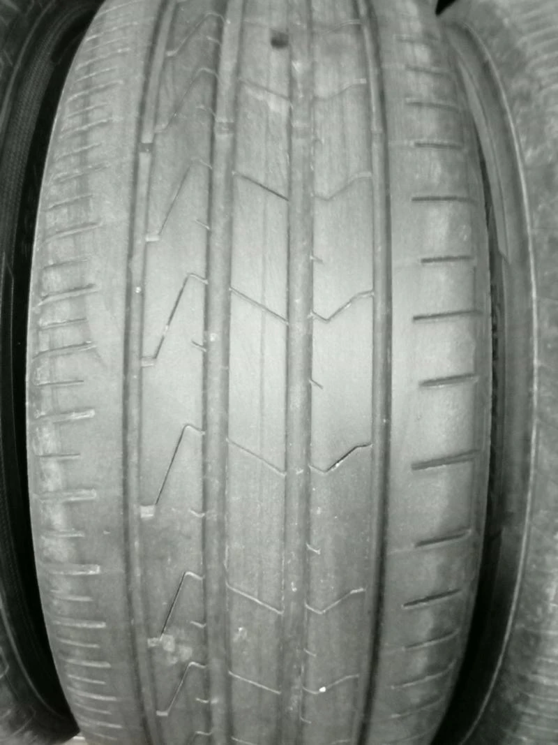 Гуми Зимни 205/55R16, снимка 6 - Гуми и джанти - 31091463