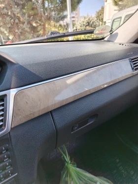 Mercedes-Benz E 200, снимка 15