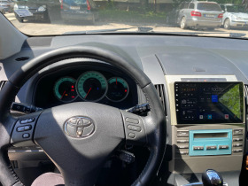 Toyota Corolla verso 2.2 D4D Навигация 7 местна, снимка 7