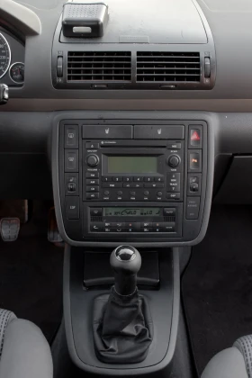 VW Sharan 1.9 TDI - 116 к.с. - 7699 лв. - 92031786 14