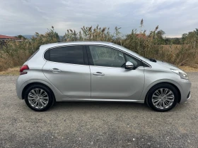 Peugeot 208 1.2i * PANO* NAVI* SERVICE* E6B*  | Mobile.bg    4