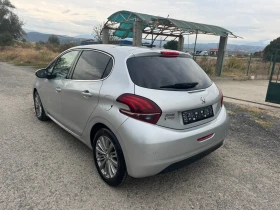 Peugeot 208 1.2i * PANO* NAVI* SERVICE* E6B*  | Mobile.bg    7