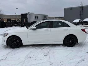 Mercedes-Benz C 300 * АВТО КРЕДИТ* ЦЕНА ДО БГ * СЕРВИЗНА ИСТОРИЯ * , снимка 2 - Автомобили и джипове - 53685955