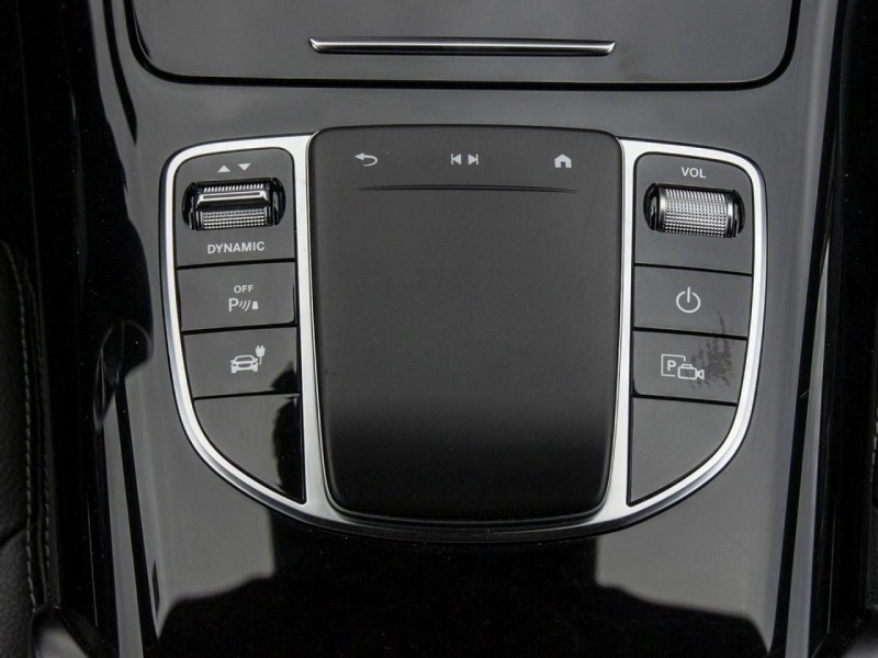Mercedes-Benz EQC 400 4M*AMG*MBUX Navi*LED*Distronic*Kamera, снимка 14 - Автомобили и джипове - 46275143