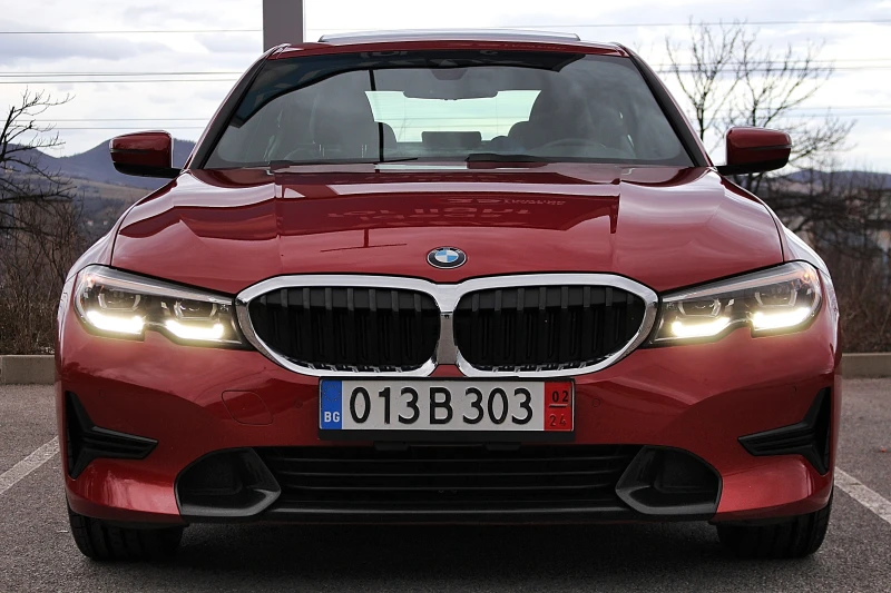 BMW 330 XI* SPORT LINE* LED, снимка 2 - Автомобили и джипове - 48288831