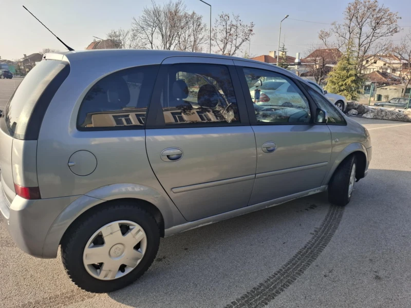 Opel Meriva, снимка 4 - Автомобили и джипове - 48733735