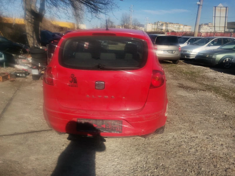 Seat Altea 1.6 i 75kw 102кс BGU, снимка 5 - Автомобили и джипове - 49404977