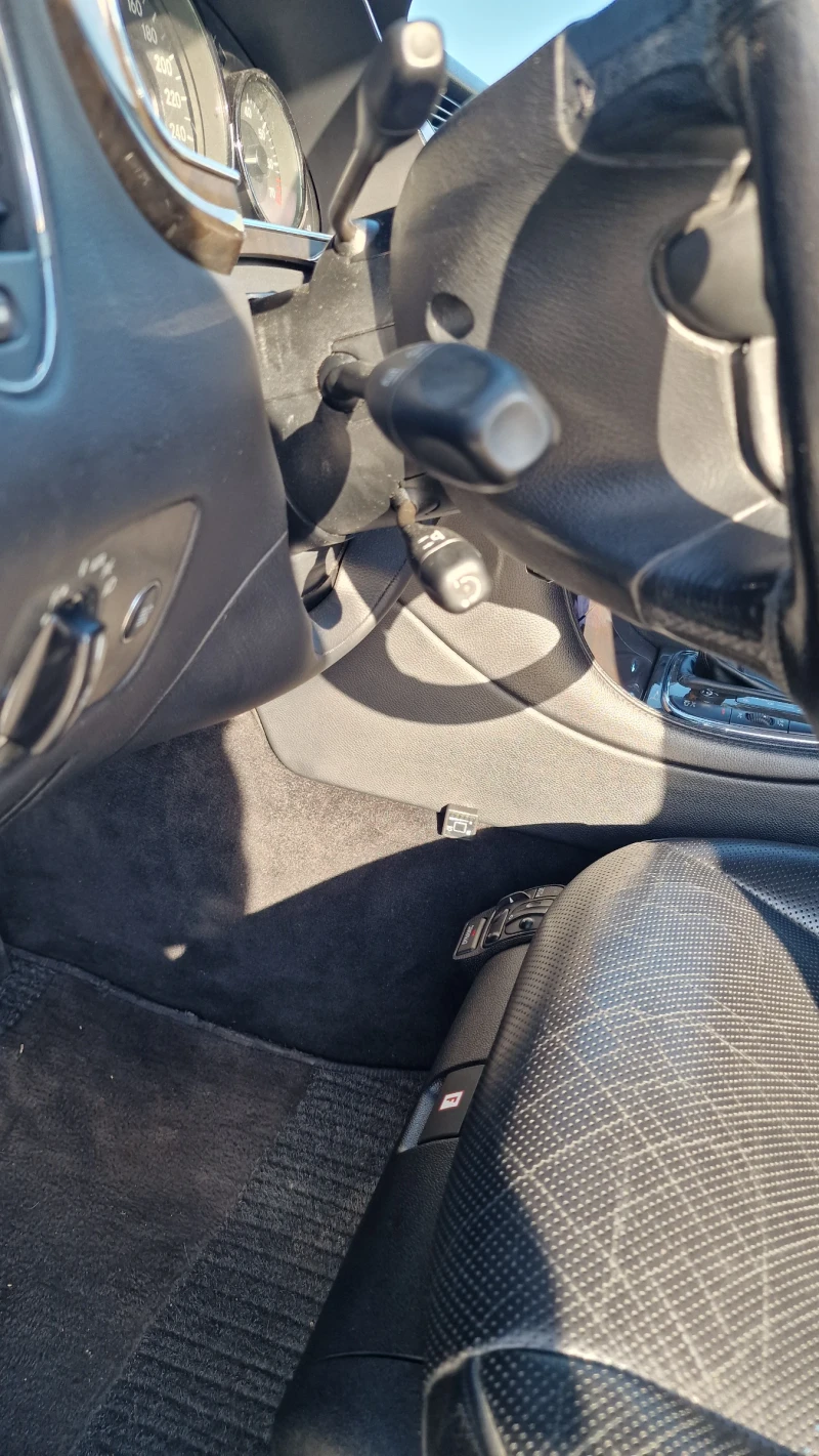 Mercedes-Benz CLS 500, снимка 15 - Автомобили и джипове - 52075741