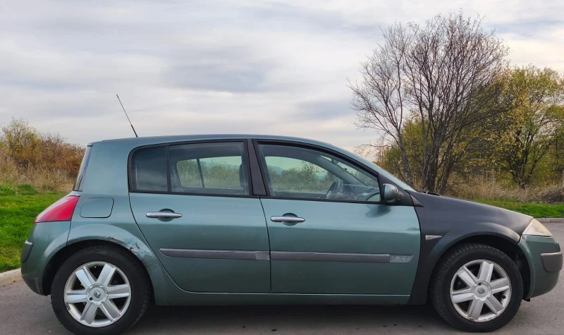 Renault Megane, снимка 5 - Автомобили и джипове - 52473407