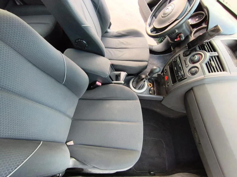 Renault Megane, снимка 12 - Автомобили и джипове - 52473407